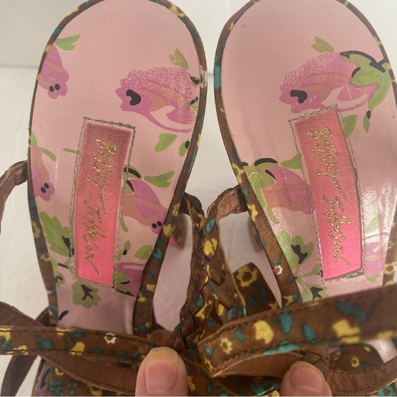 Y2K Betsey Johnson Braided floral t strap heel Size 5 - Picture 7 of 9